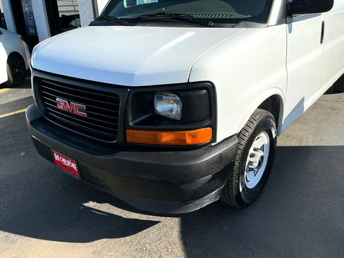Used 2017 GMC Savana 2500 Extended image 20