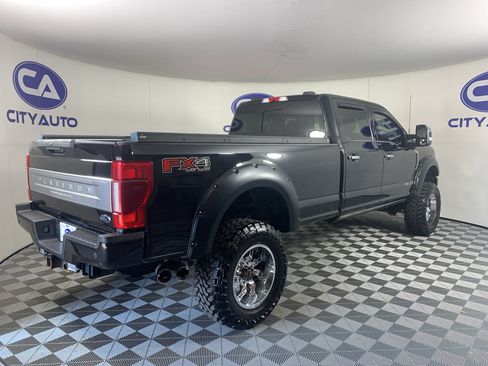 Used 2022 Ford F350 Platinum AWD/4WD image 3