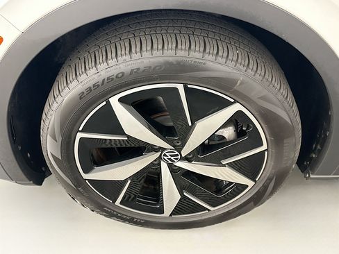 Used 2023 Volkswagen ID.4 Pro S image 11