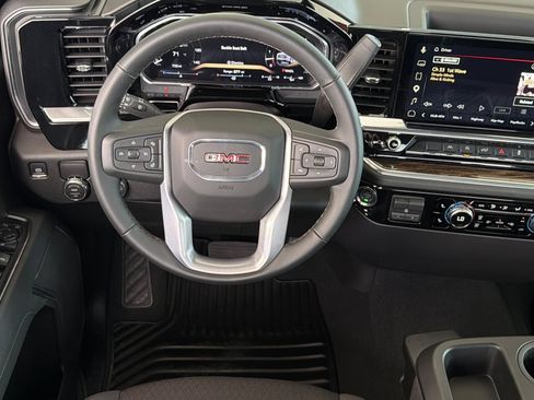 Used 2026 GMC Sierra 1500 SLE RWD image 15