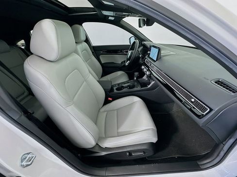 Certified 2025 Honda Civic Sport Touring image 28