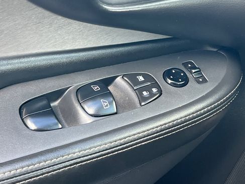 Used 2021 Nissan Murano SV FWD image 14