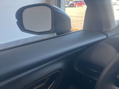 Used 2024 Honda HR-V LX image 29