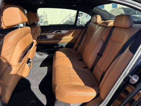 Used 2020 BMW 750i xDrive w/ M Sport Package image 16