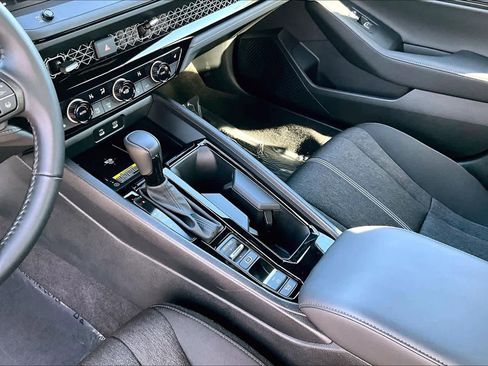 Used 2025 Honda Accord Sport image 16