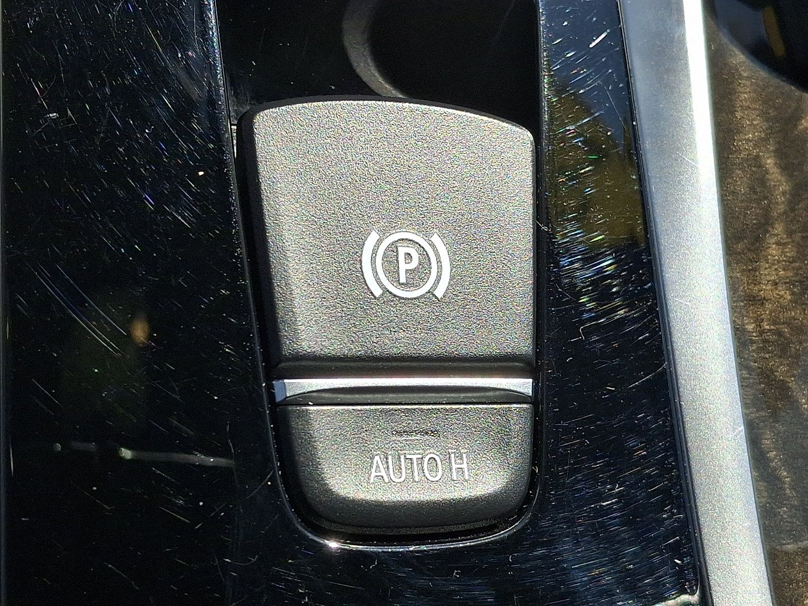 Used 2018 BMW 530i xDrive AWD/4WD image 25