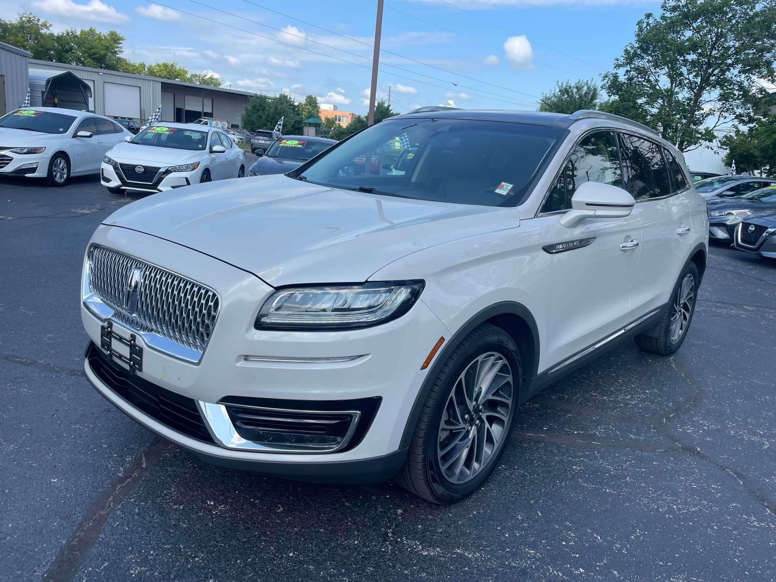 Used 2019 Lincoln Nautilus Reserve AWD/4WD image 3