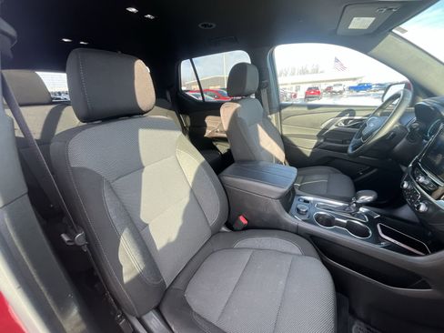 Certified 2023 Chevrolet Traverse LT image 28