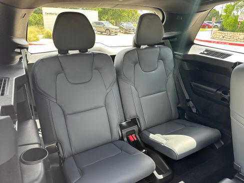 Certified 2024 Volvo XC90 T8 Ultimate image 13
