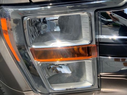 Used 2021 Ford F150 XLT AWD/4WD image 27