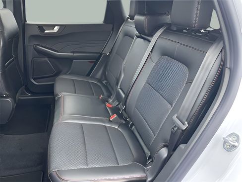 New 2025 Ford Escape ST-Line w/ Tech Pack #1 AWD/4WD image 32