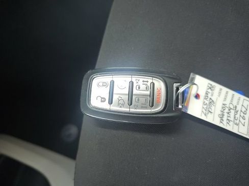 Used 2023 Chrysler Voyager LX FWD image 14