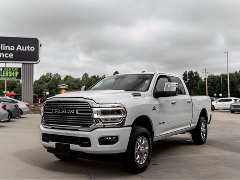 Used 2024 RAM 2500 Laramie w/ Safety Group AWD/4WD image 1