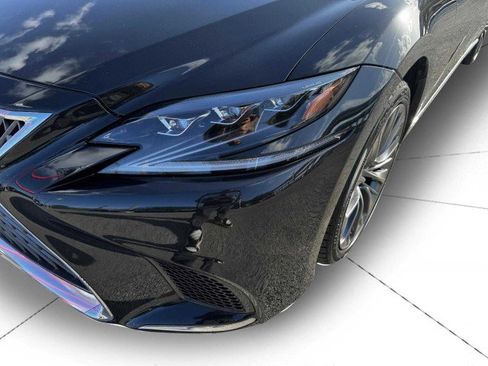 Used 2018 Lexus LS 500h w/ Luxury Package image 10