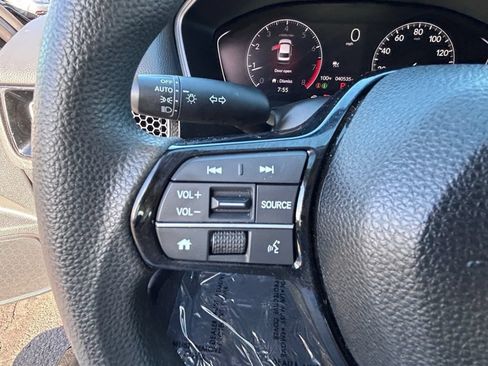 Certified 2025 Honda Civic LX image 25