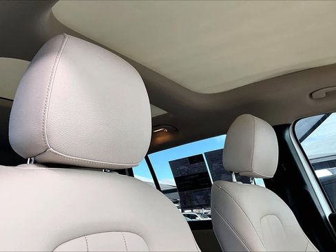 Certified 2023 Mercedes-Benz EQB 300 4MATIC image 14