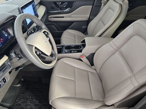 Used 2024 Lincoln Corsair FWD image 14