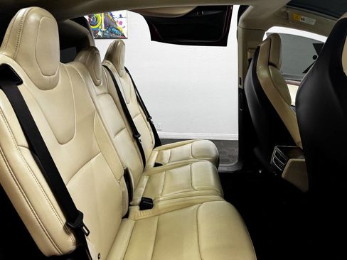 Used 2017 Tesla Model X 75D image 45