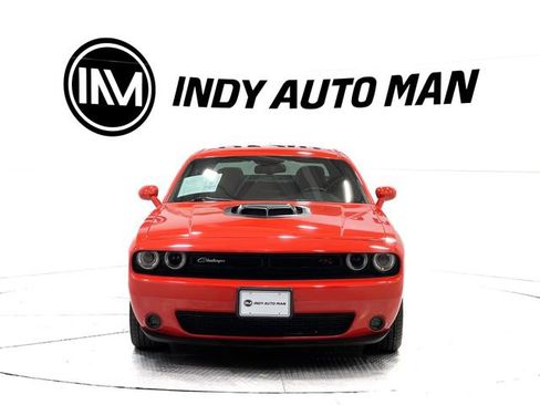 Used 2016 Dodge Challenger R/T Plus image 9