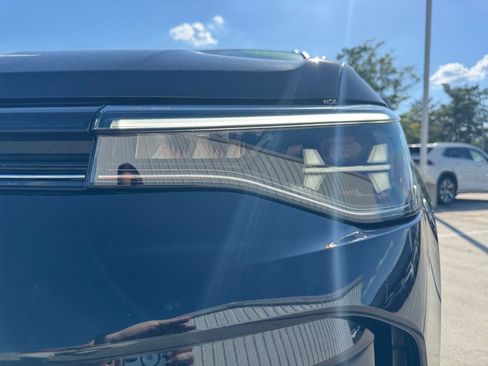 Certified 2025 Volkswagen Taos S AWD/4WD image 30