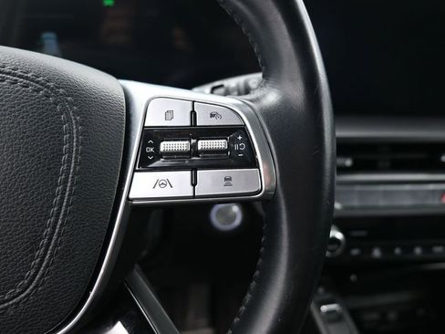 Used 2025 Kia Telluride S AWD/4WD image 19