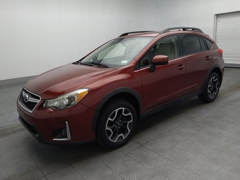 Used 2017 Subaru Crosstrek 2.0i Premium image 2