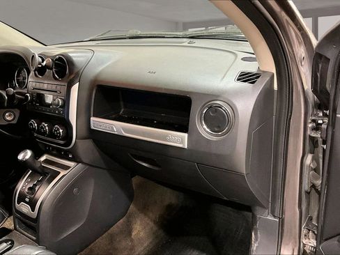 Used 2016 Jeep Compass High Altitude FWD image 17