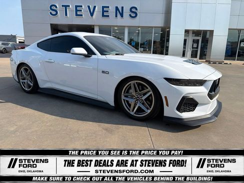 Used 2026 Ford Mustang GT RWD image 3