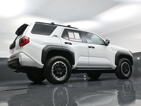 Used 2026 Toyota 4Runner TRD Off-Road Premium AWD/4WD image 23