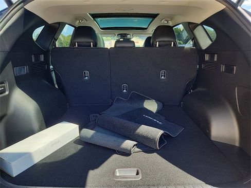 Certified 2022 Hyundai Tucson Limited w/ Winter Package image 28