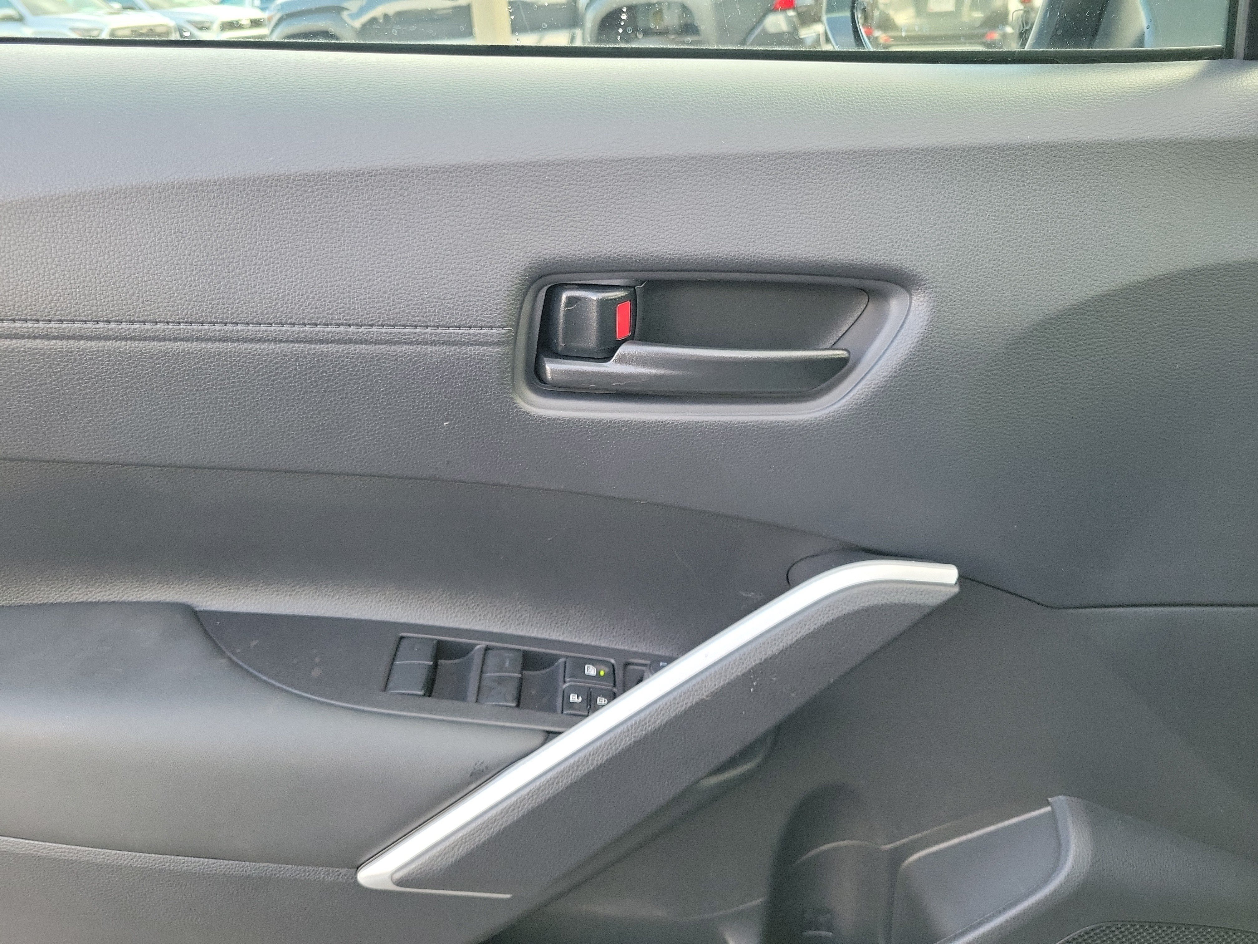 New 2026 Toyota Corolla Cross LE w/ Moonroof Package FWD image 17