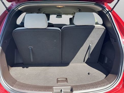 Used 2017 Hyundai Santa Fe SE AWD/4WD image 8