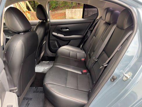 Used 2025 Nissan Sentra SR w/ SR Premium Package FWD image 35