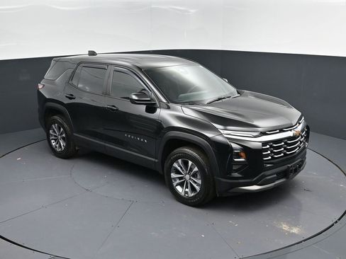 Used 2025 Chevrolet Equinox LT image 1