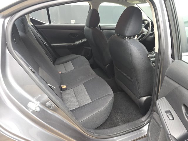 Used 2024 Nissan Sentra SV FWD image 27