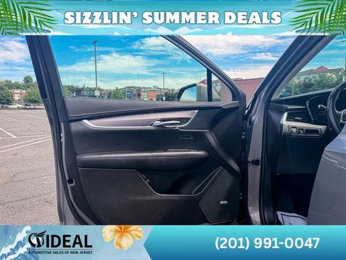 Used 2019 Cadillac XT5 Premium Luxury AWD/4WD image 11