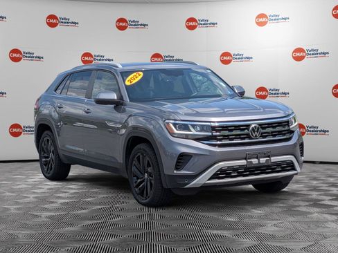 Used 2022 Volkswagen Atlas Cross Sport SE AWD/4WD image 3