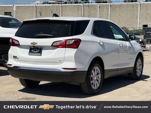 Used 2021 Chevrolet Equinox LT FWD image 4