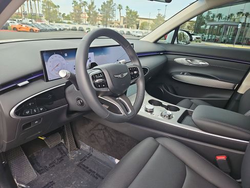 Certified 2026 Genesis GV70 2.5T Select AWD/4WD image 10