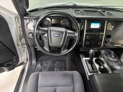 Used 2017 Ford Expedition EL XL w/ Equipment Group 101A AWD/4WD image 16