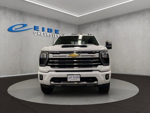 New 2025 Chevrolet Silverado 2500 LT w/ Z71 Chrome Sport Edition image 8
