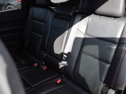 Used 2024 Dodge Durango GT RWD image 14