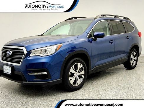 Used 2022 Subaru Ascent Premium w/ Convenience Package image 1