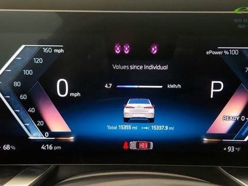 Used 2023 BMW i7 xDrive60 AWD/4WD image 55