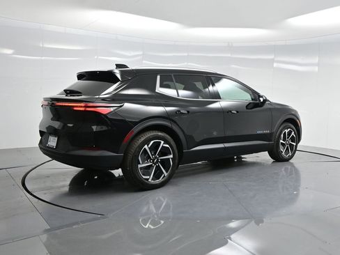 Used 2026 Chevrolet Equinox EV LT image 27