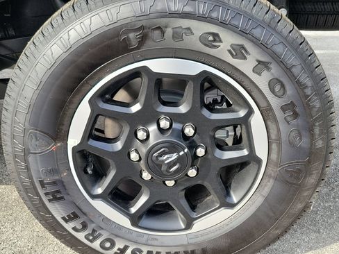 New 2026 RAM 2500 Laramie AWD/4WD image 22