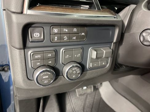 New 2026 Chevrolet Tahoe High Country AWD/4WD image 32