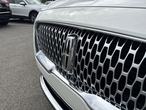 Used 2022 Lincoln Nautilus Reserve w/ Equipment Group 201A image 30