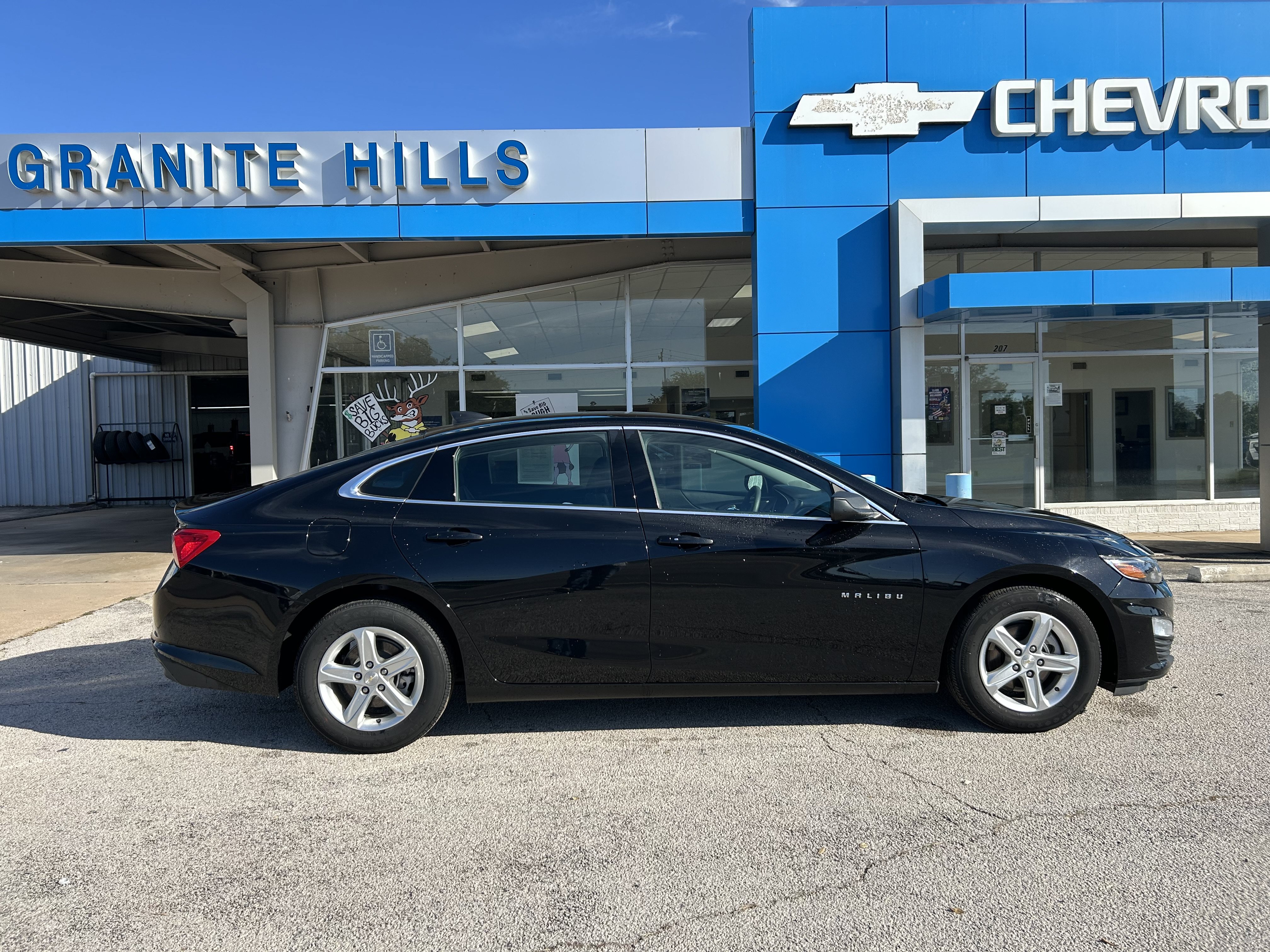 Used 2023 Chevrolet Malibu LS FWD image 8