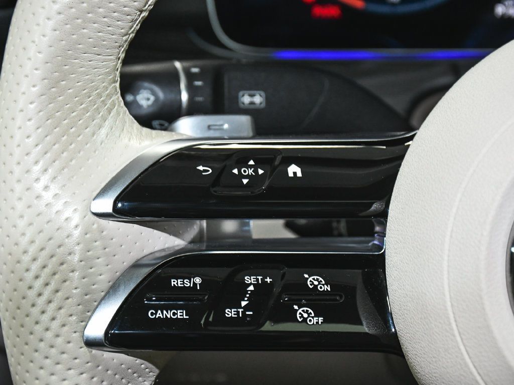 Used 2023 Mercedes-Benz E 450 4MATIC Coupe image 42